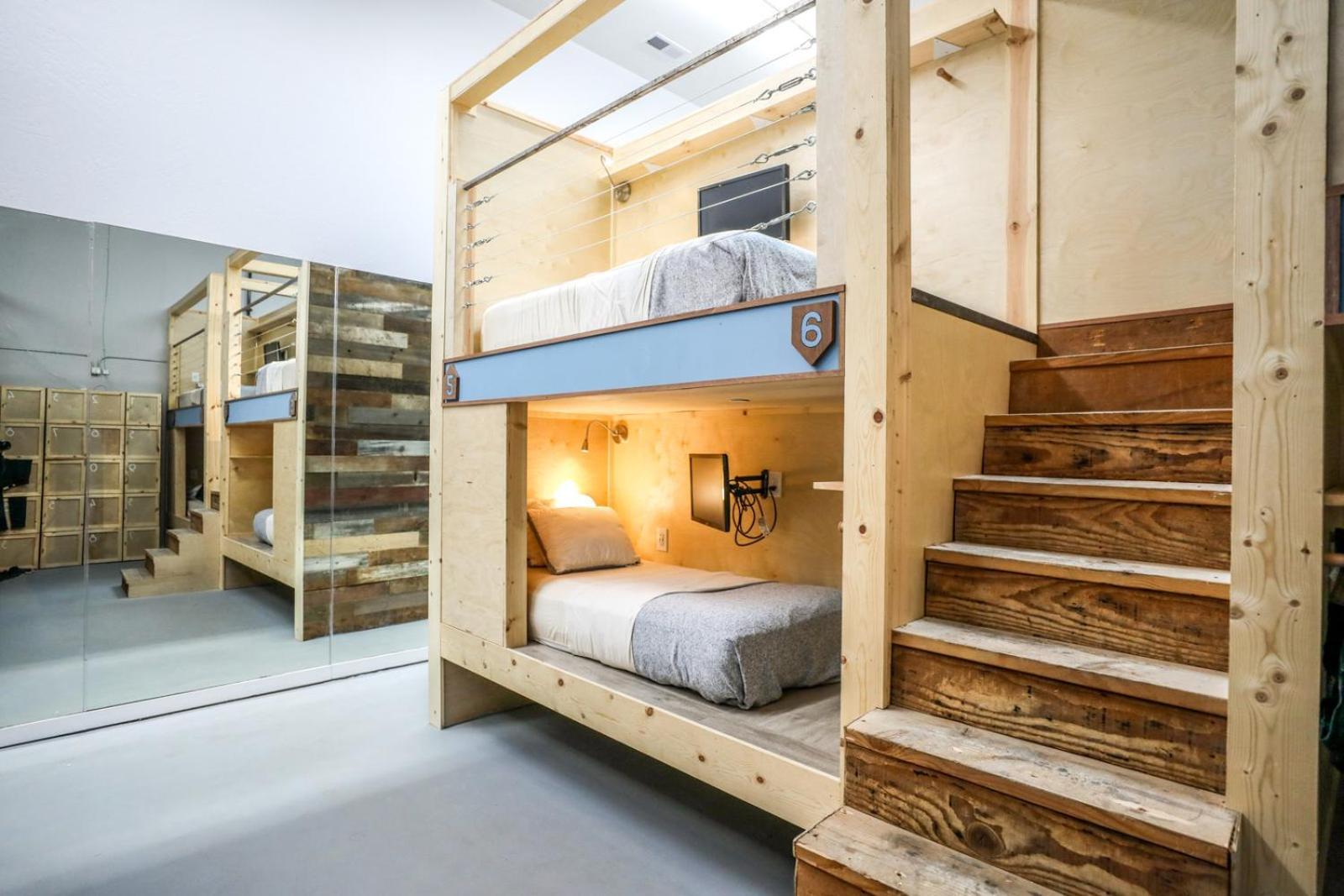 Podshare San Francisco Marina Hostel Exterior photo